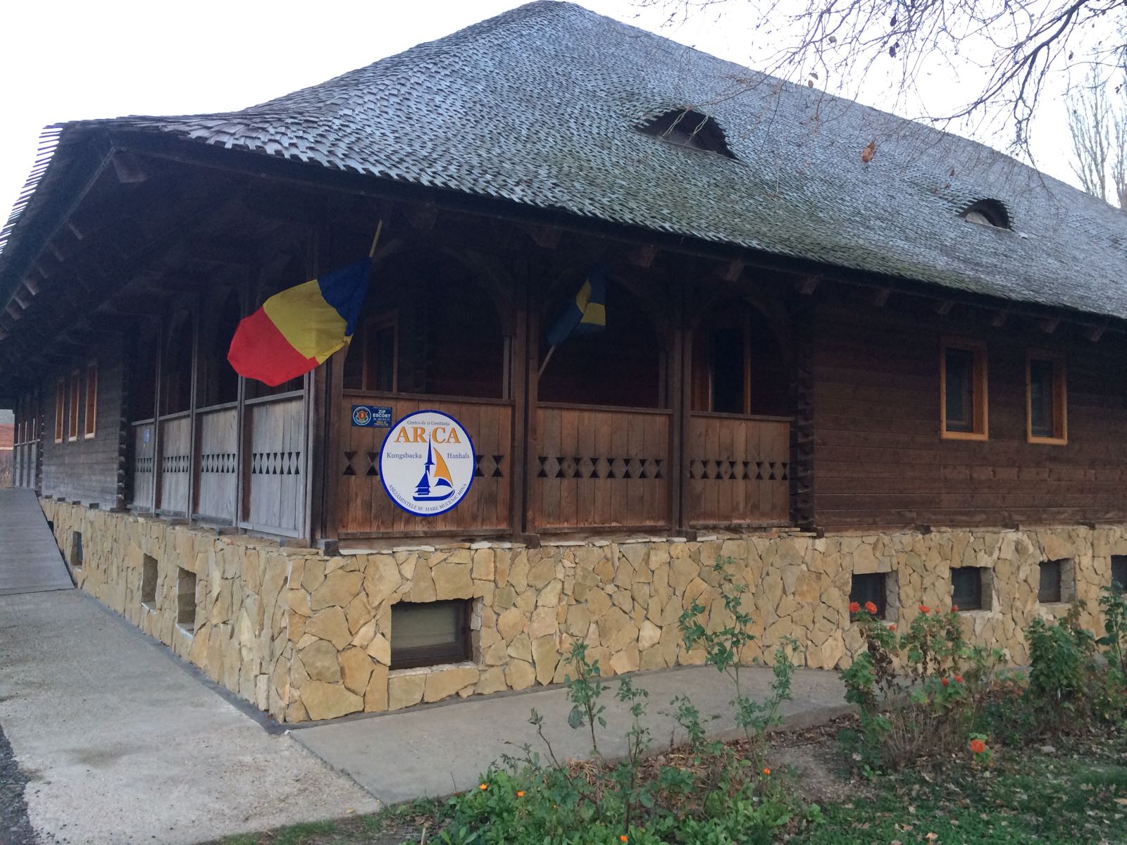 Târg caritabil organizat de Centrul de zi ARCA în parcul Tăbăcărie