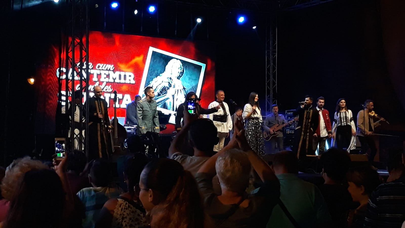 Centenarul Marii Uniri, celebrat şi la Constanţa prin concertul „Toţi K1 pentru România“ (foto+video)