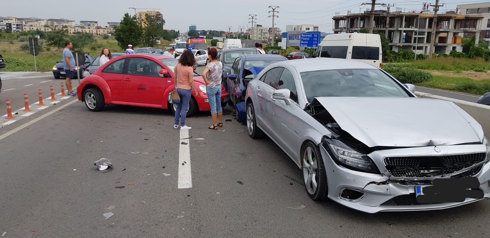 CONSTANȚA/FOTO: Accident ruter cu șapte autovehicule implicate