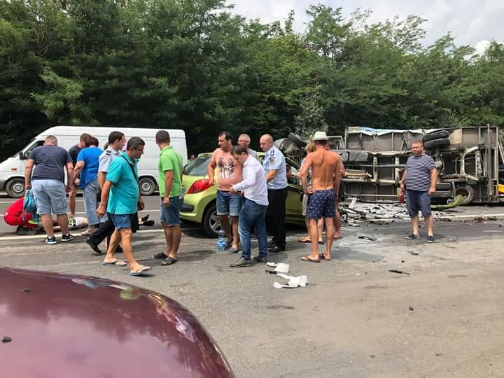 Accident rutier grav la intrare în Costinești (video)