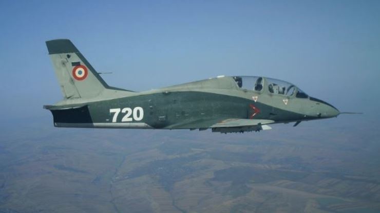 BACĂU: Un avion de tip IAR 99 Şoim s-a PRĂBUŞIT