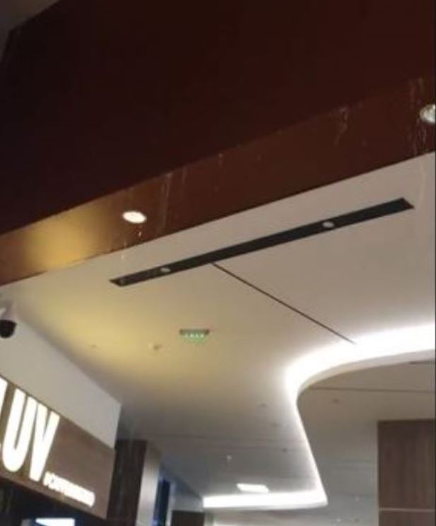 FOTO/VIDEO: Ploaie torențială într-un MALL din Constanța