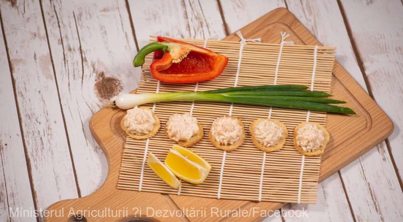 Salata cu icre de ştiucă de TULCEA, produs românesc recunoscut şi protejat în UE