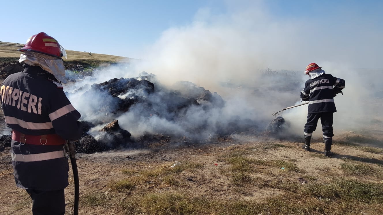 A luat foc o groapă de gunoi din județul TULCEA