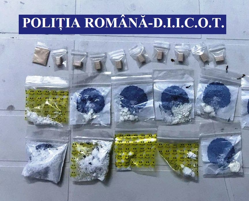 LITORAL: 17 persoane cercetate de poliție în urma unei acțiuni privind combaterea traficului de droguri