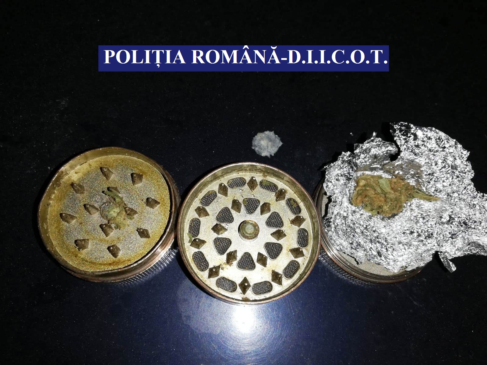 Litoral | Suspecți de trafic de droguri, arestați preventiv în minivacanța de Sfânta Maria