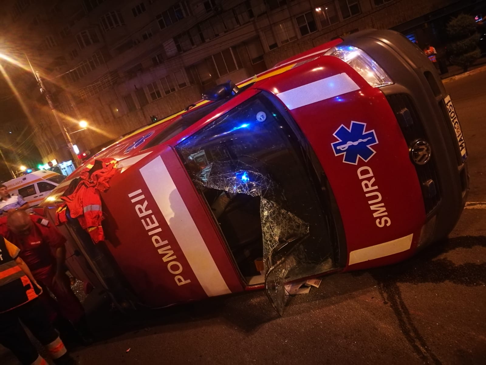 Accident la Constanța: Ambulanță SMURD, răsturnată în timp ce transporta un copil la spital (foto)