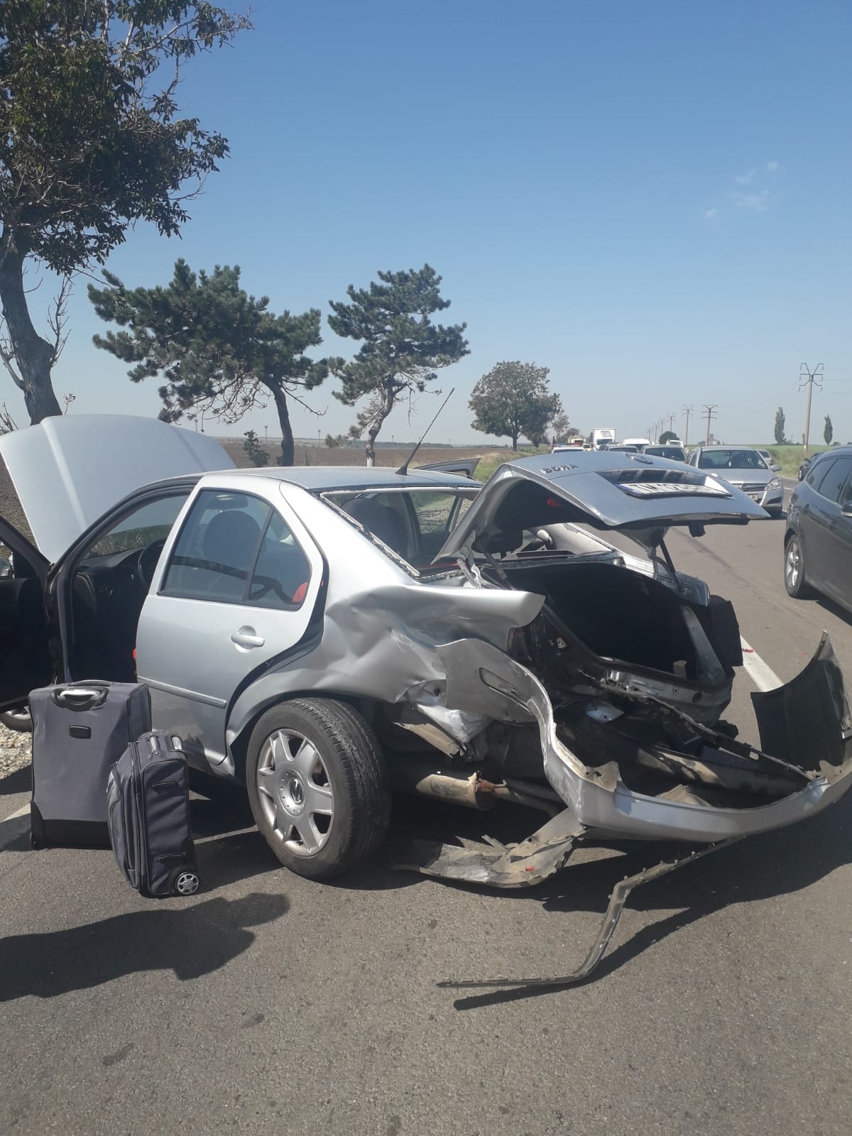 Copil de 7 ani, rănit într-un accident de circulație la intrare în Valu lui Traian
