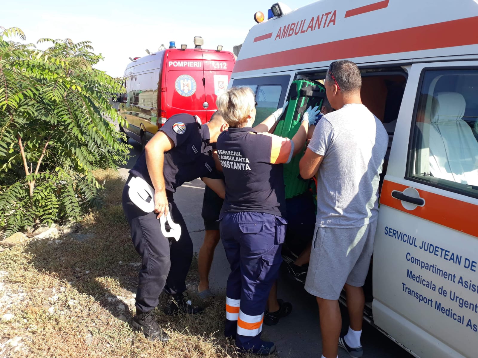 FOTO: Bărbat căzut de pe stabilopozi în Portul Constanța