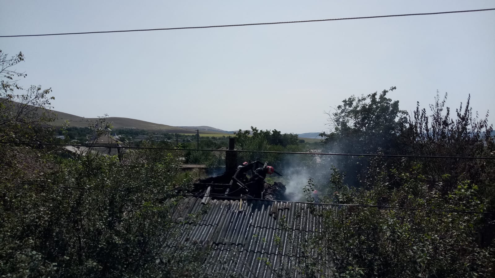 Jud. Tulcea: Locuință cuprinsă de flăcări în localitatea Izvoarele
