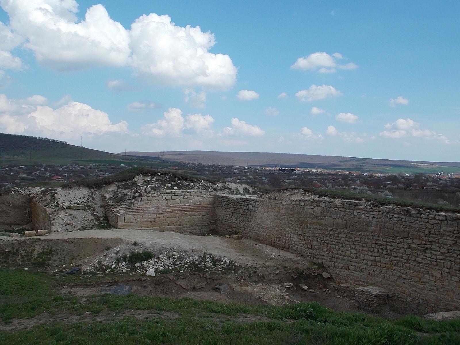 Tabără de arheologie la cetatea IBIDA, un sistem defensiv în mijlocul Dobrogei de peste 24 de hectare