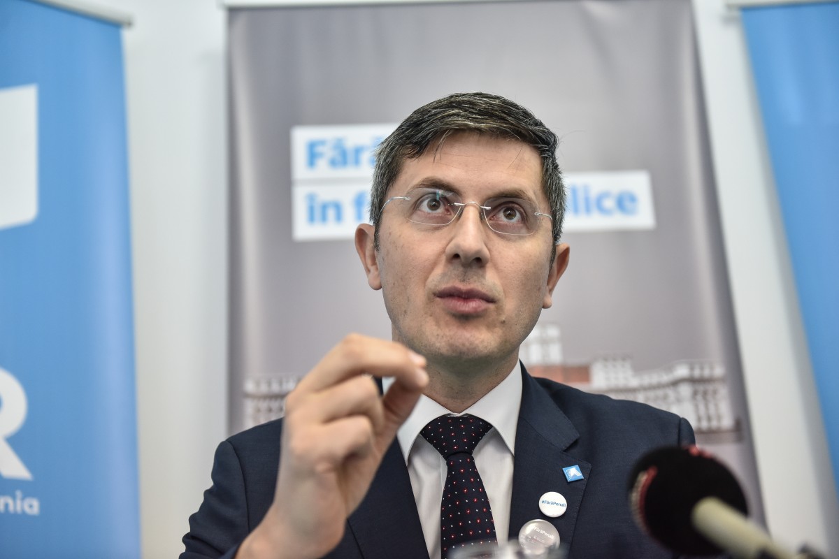 Campania ”Fără Penali în funcţii publice” a adunat 450.000 de semnături