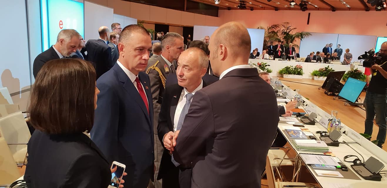 Ministrul Fifor a exprimat, la Viena, sprijinul ţării noastre pentru procesele aflate în derulare în Balcanii de Vest