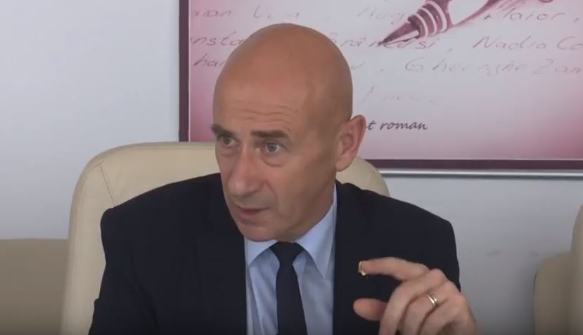 A demisionat ministrul Cercetării şi Inovării