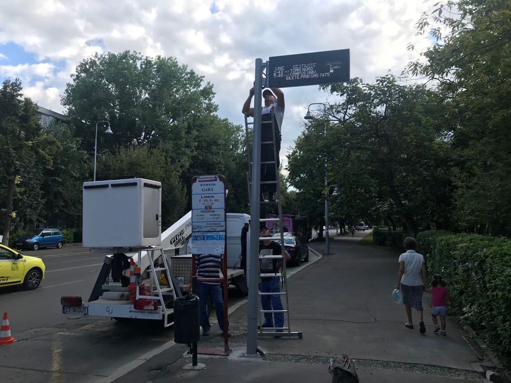 RATC instalează, începând de astăzi, panouri electronice de informare în mai multe stații din oraș