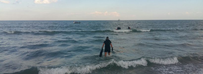 Trupul tânărului dispărut zilele trecute în valurile mării la Eforie Nord, găsit la Eforie Sud
