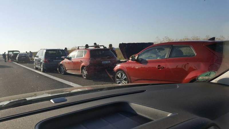 Atenție șoferi! Trafic aglomerat și tamponări pe A2