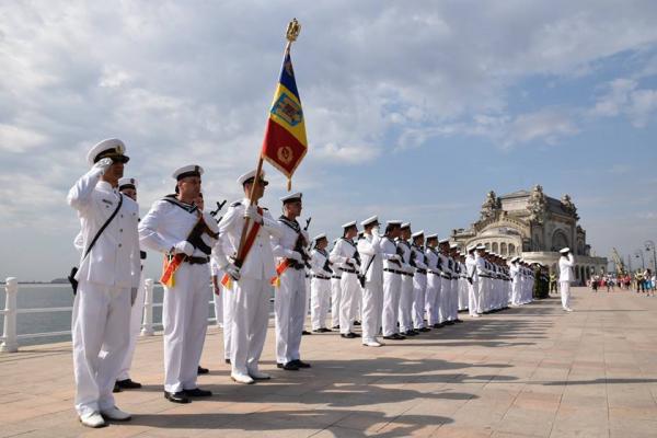 CONSTANȚA: Ziua Recunoștinței marcată de marinarii militari