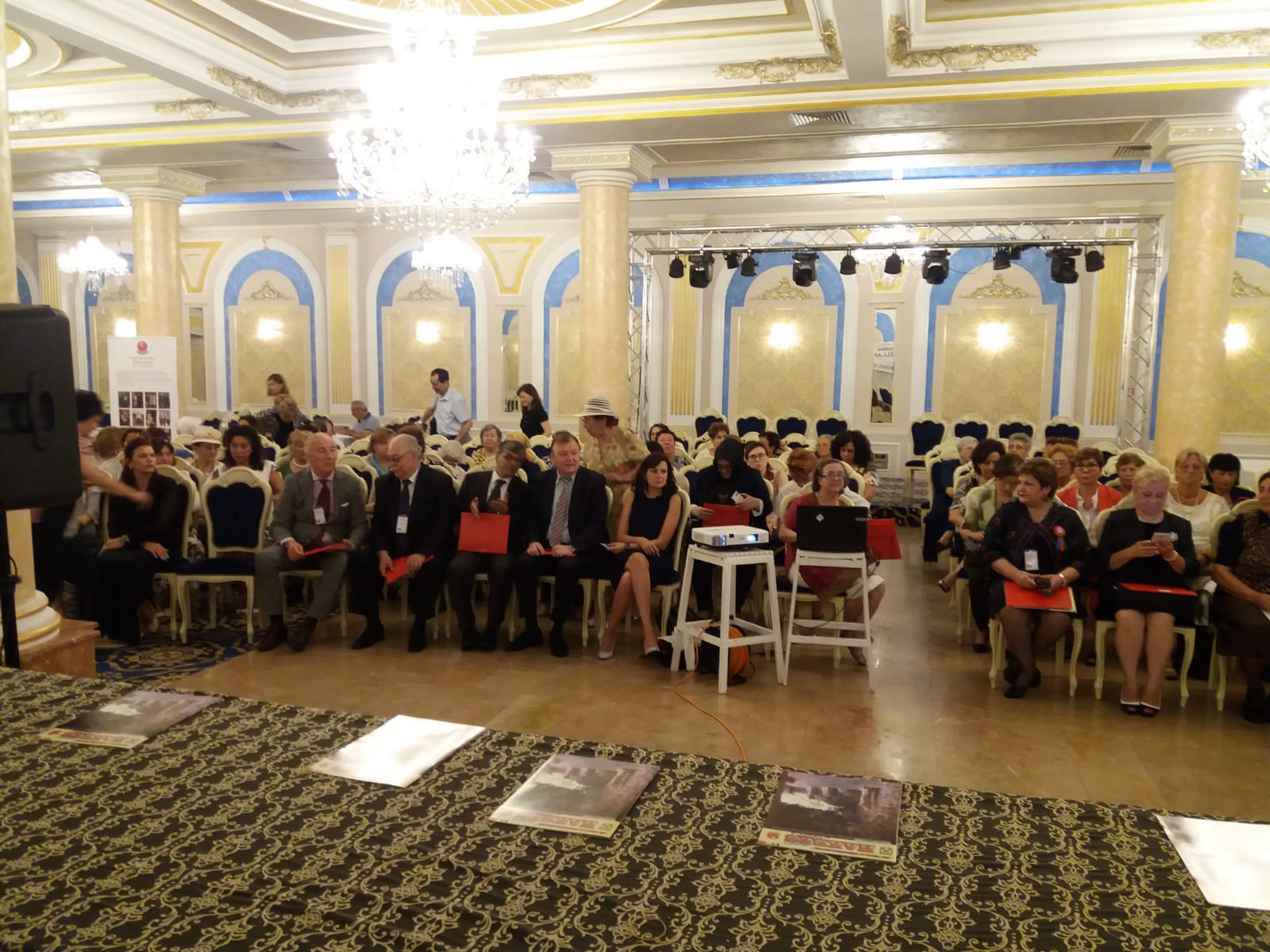 FOTO – CONSTANȚA: A IX-a ediţie a simpozionului internaţional „Femeia Turcă din Balcani”