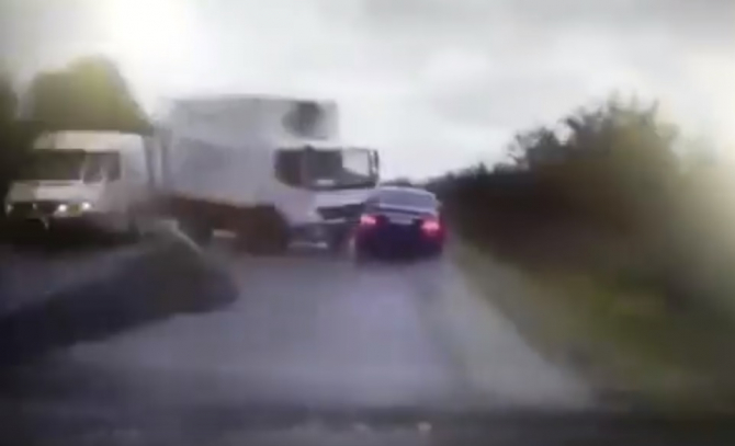 R.Moldova: Şeful Serviciului de Protecţie şi Pază infirmă afirmaţiile că accidentul lui Dodon ar fi fost o „tentativă de asasinat“