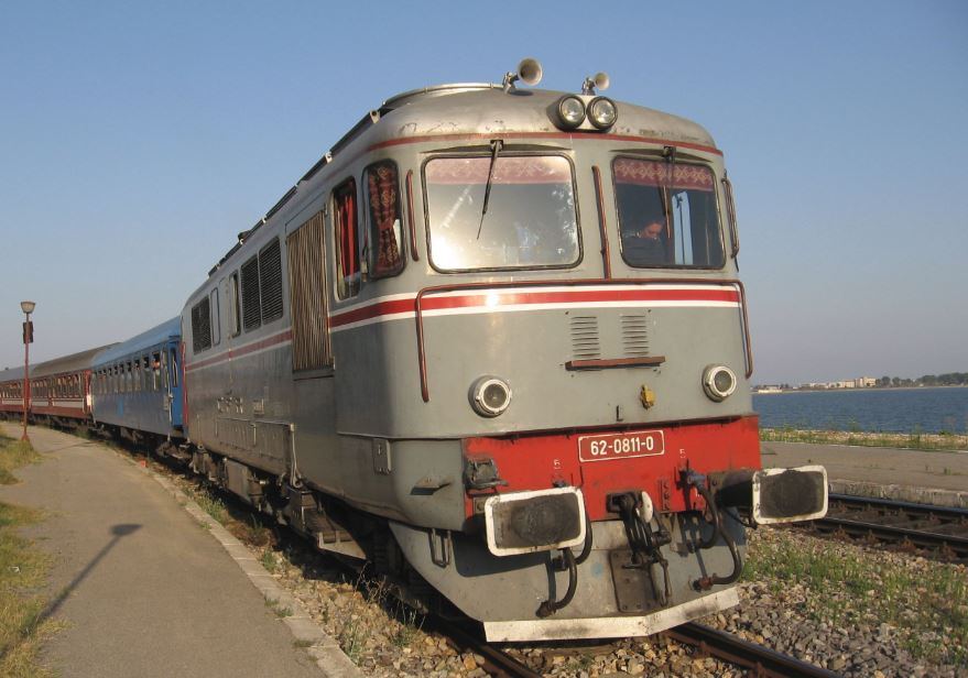 Zeci de minute de așteptare în gara din Eforie Nord pentru mai mulți turiști veniți pe litoral