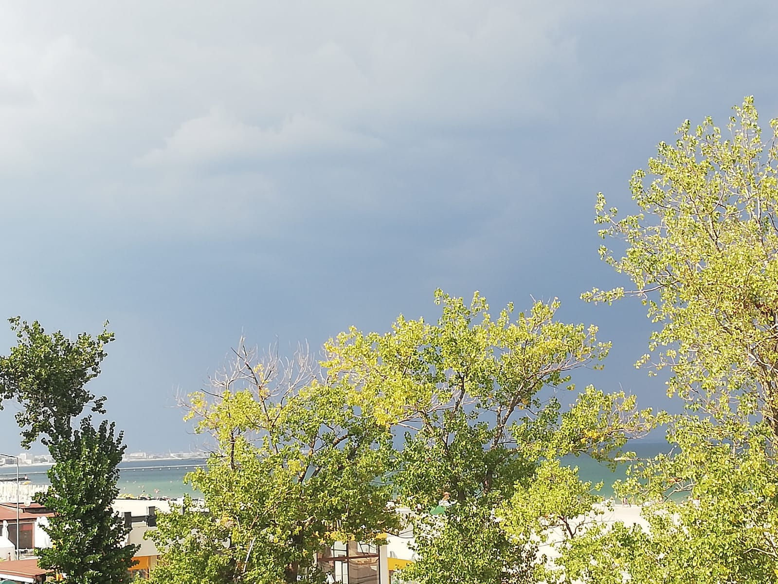 DOBROGEA: Vreme uşor instabilă, dar cu temperaturi plăcute