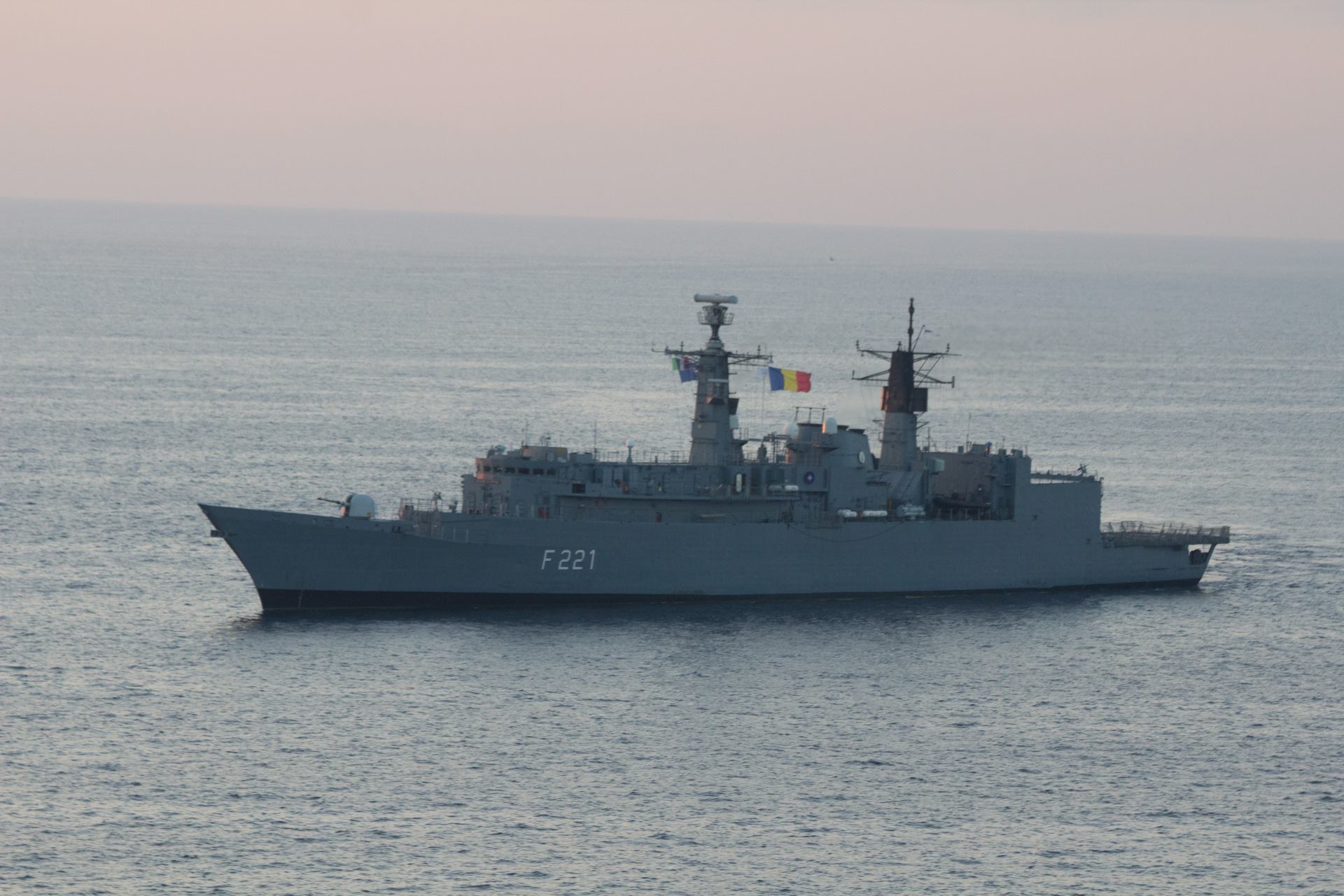 #WeAreNATO | Încă o misiune îndeplinită pentru Fregata „Regele Ferdinand“. Militarii se întorc acasă (foto)