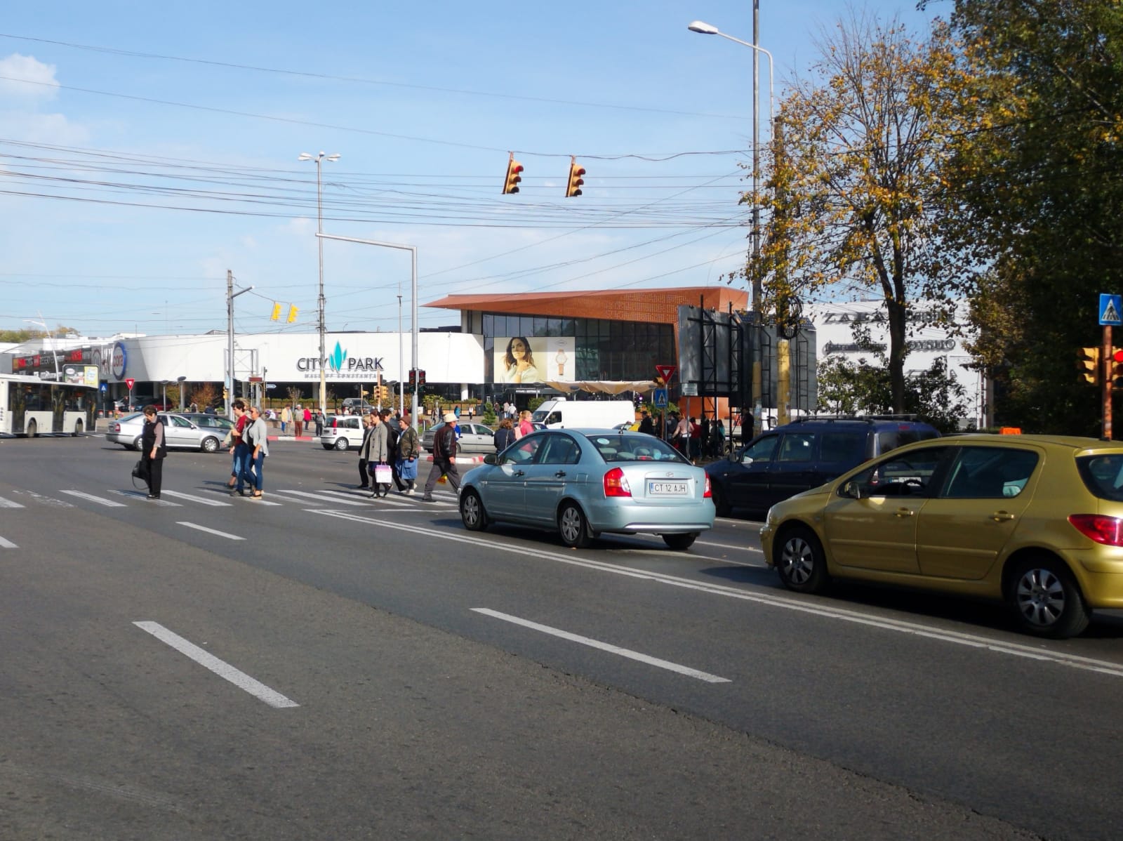 Restricții de circulație în zona City Park Mall. Încep lucrările de asfaltare