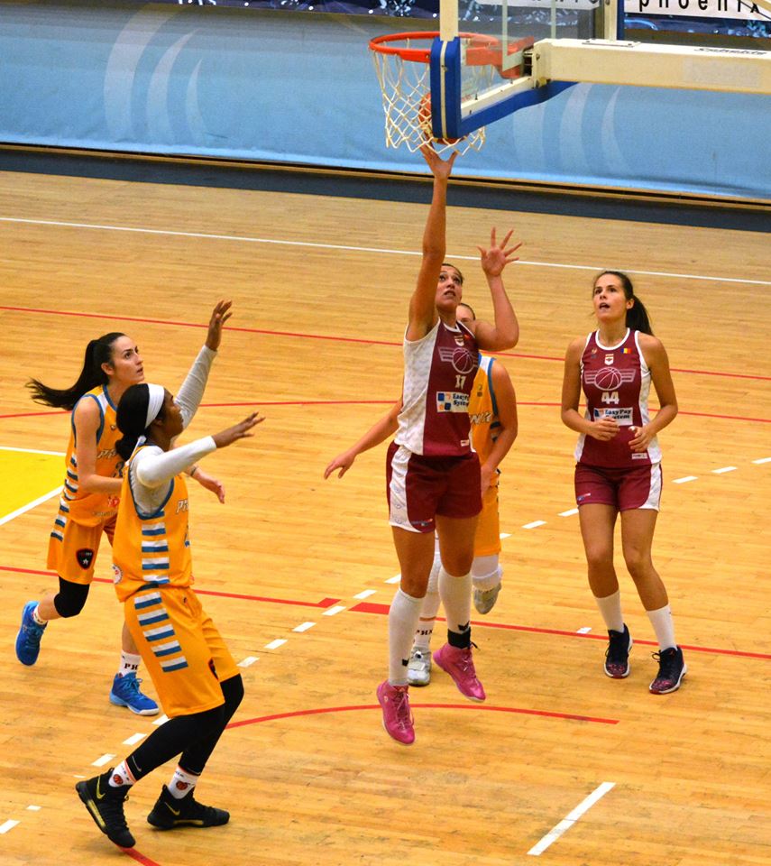 Phoenix-Ştiinţa Constanţa în fața primei victorii din campionat