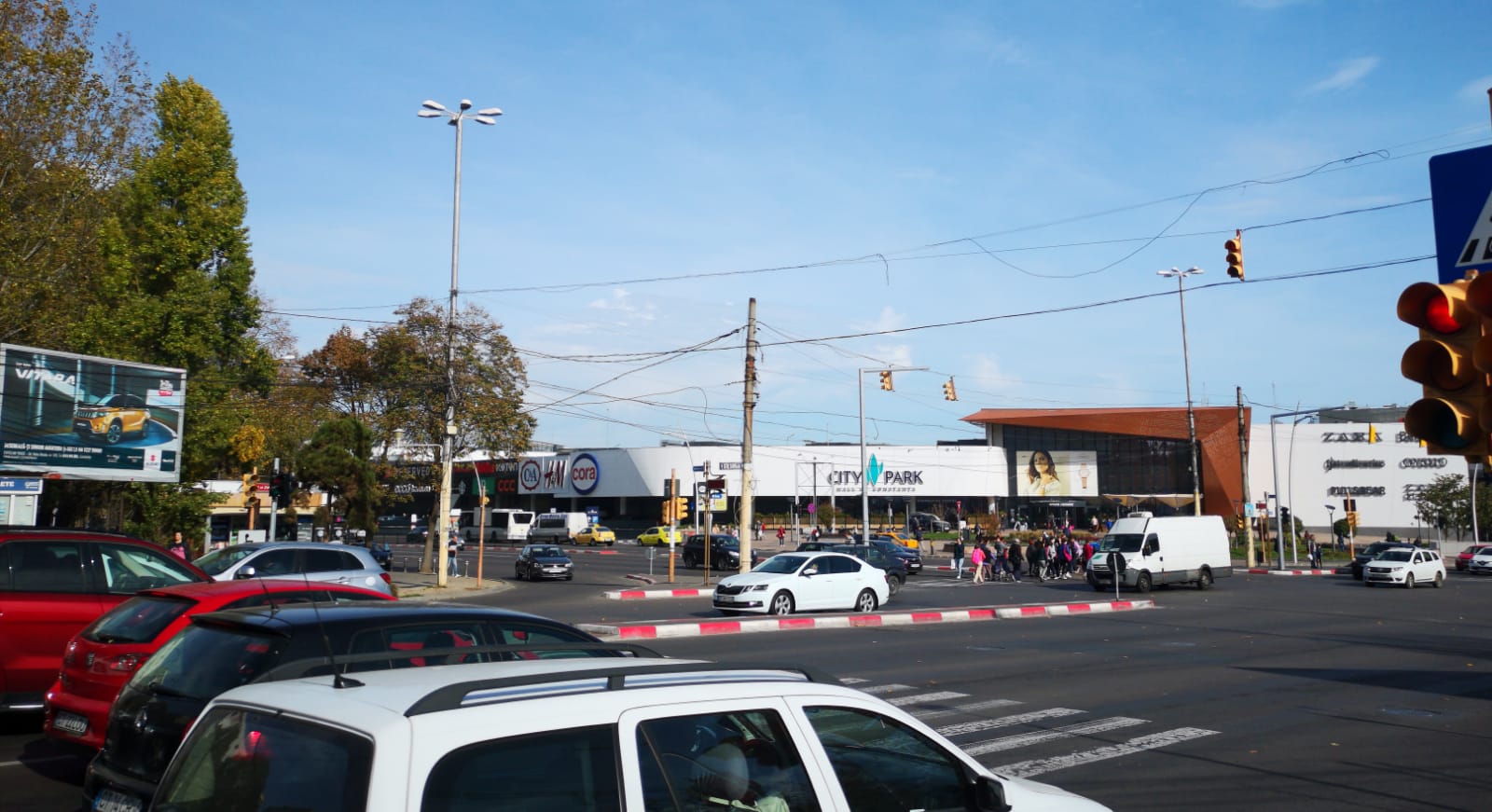 Trafic restricționat, în această noapte, în intersecția de la City Park Mall