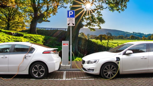 Apetitul românilor pentru automobile ecologice s-a dublat în 2018. Circa 3.000 de mașini „verzi“, livrate de la începutul anului