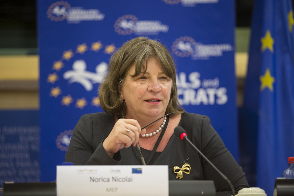 Eurodeputatul Norica Nicolai vrea mai mulţi bani pentru pescuit şi acvacultură