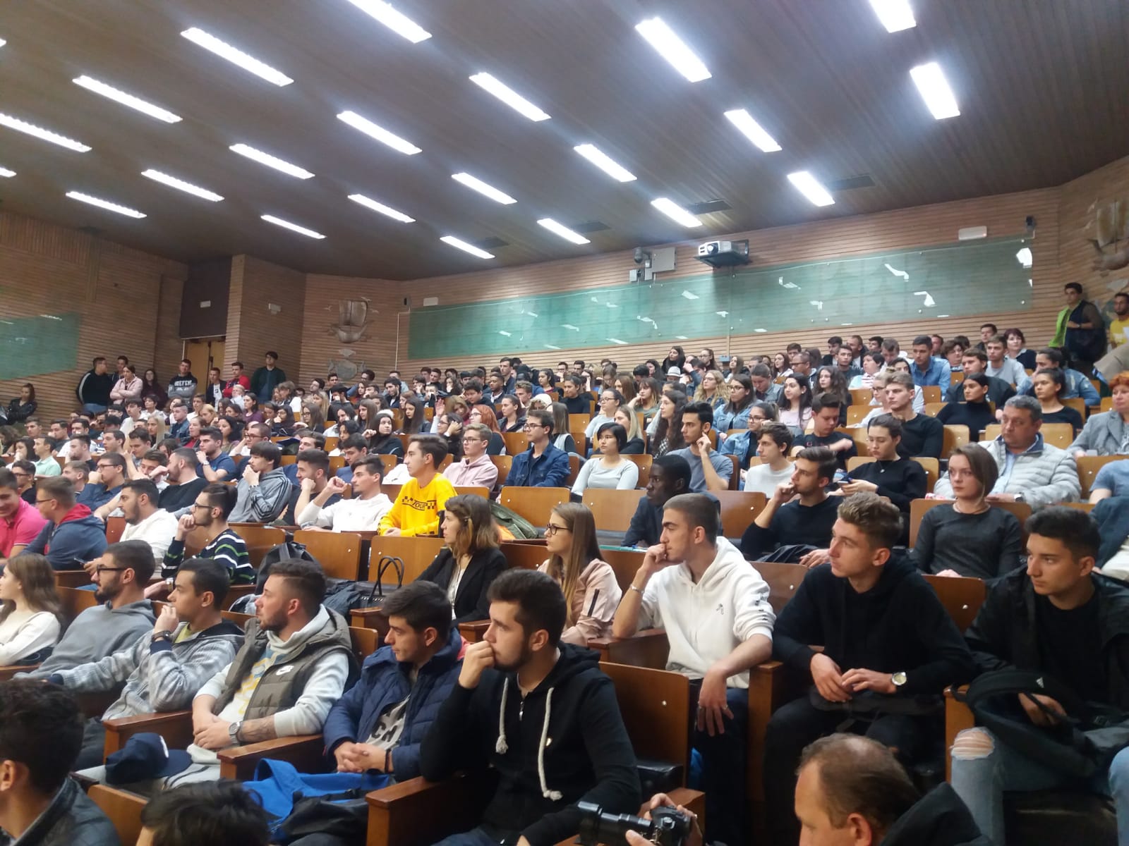 Astăzi are loc Târgul de Cariere de la Universitatea Maritimă. Consiliere și stagii de practică pentru elevi și studenți