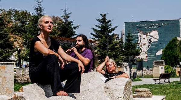 ZIUA DOBROGEI | Reprezentație de muzică și poezie, la Teatrul de Stat Constanța. Intrarea este liberă