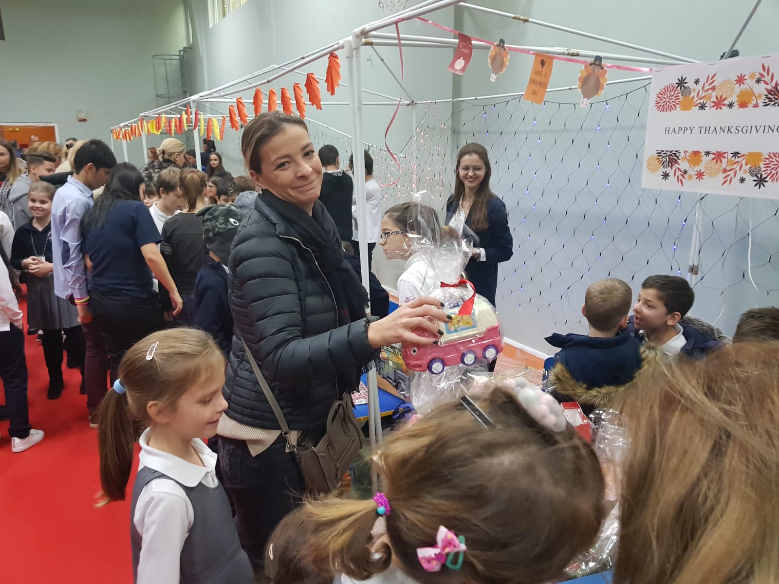 De Moș Nicolae, copiii de la centrul din Techirghiol se vor bucura de încălțăminte nouă și de cadouri