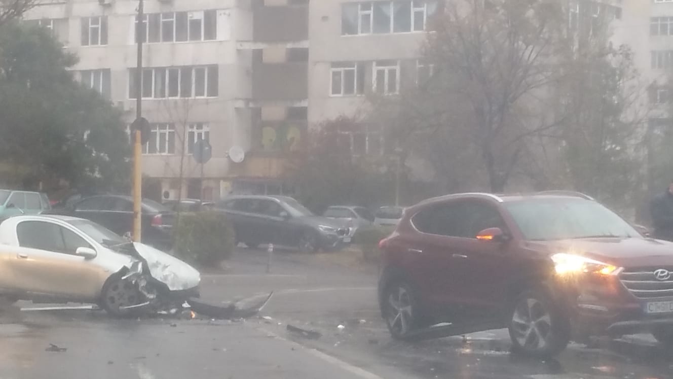 Accident rutier pe strada Traian din Constanța FOTO