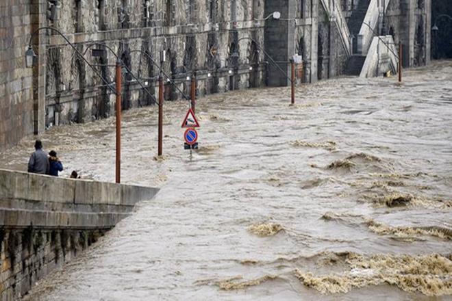 ITALIA: Stare de urgenţă în 11 regiuni calamitate