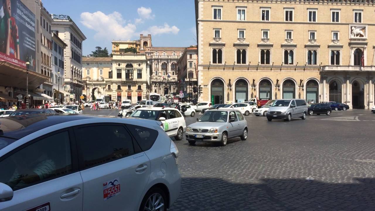 Autoritățile de la Roma vor să restricționeze automobilele poluante din ianuarie 2019