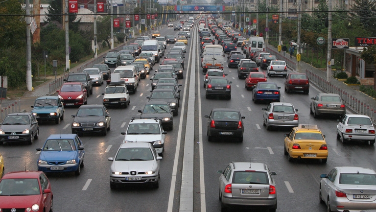 Atitudini şi comportamente ale şoferilor în traficul rutier din România