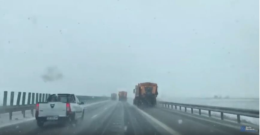 Atenție șoferi: Circulație în condiții de ninsoare pe Autostrada A2