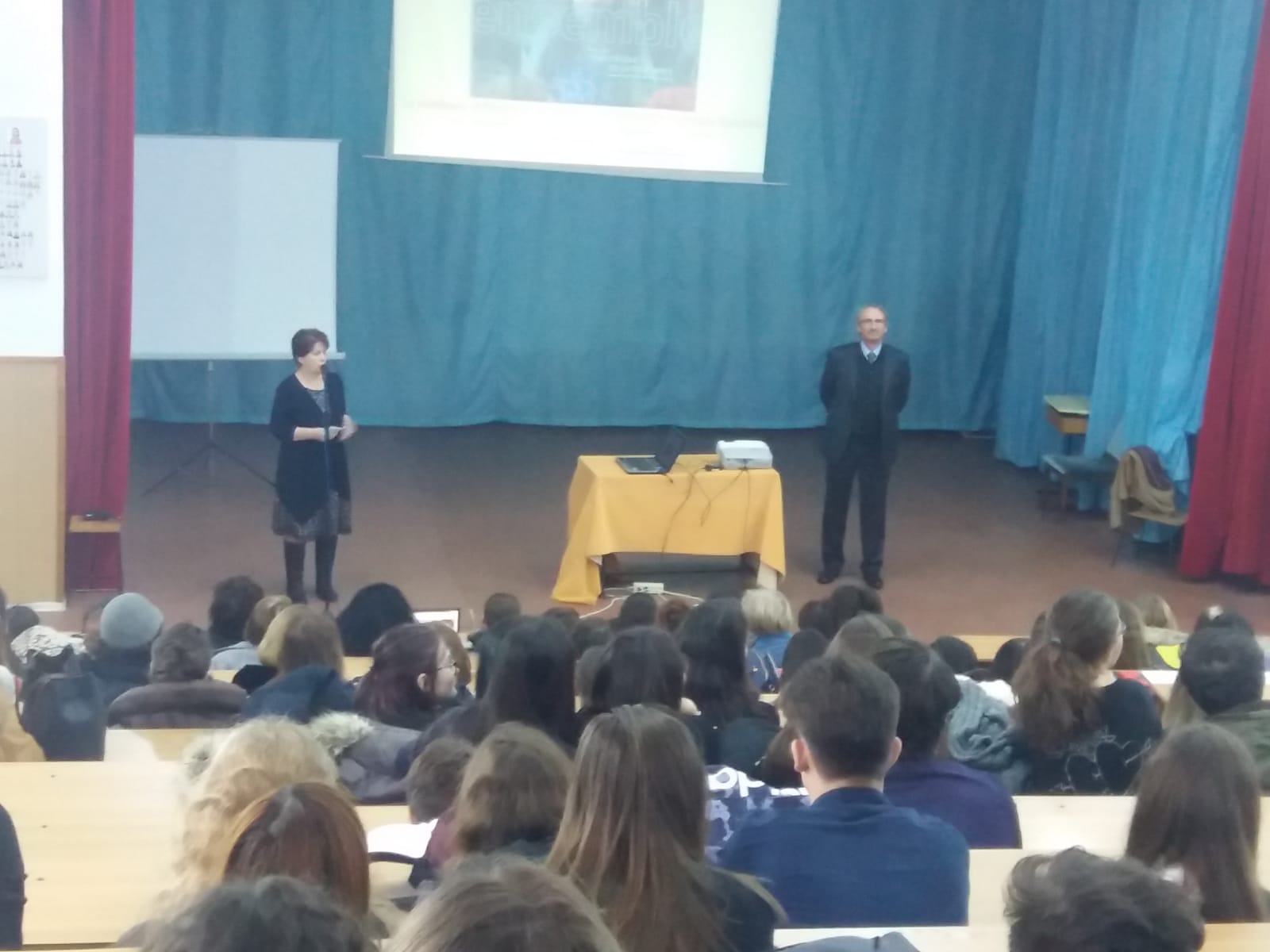 Alianţa Franceză: Metoda şi spiritul reformei în educaţia franceză -discutate la Constanţa