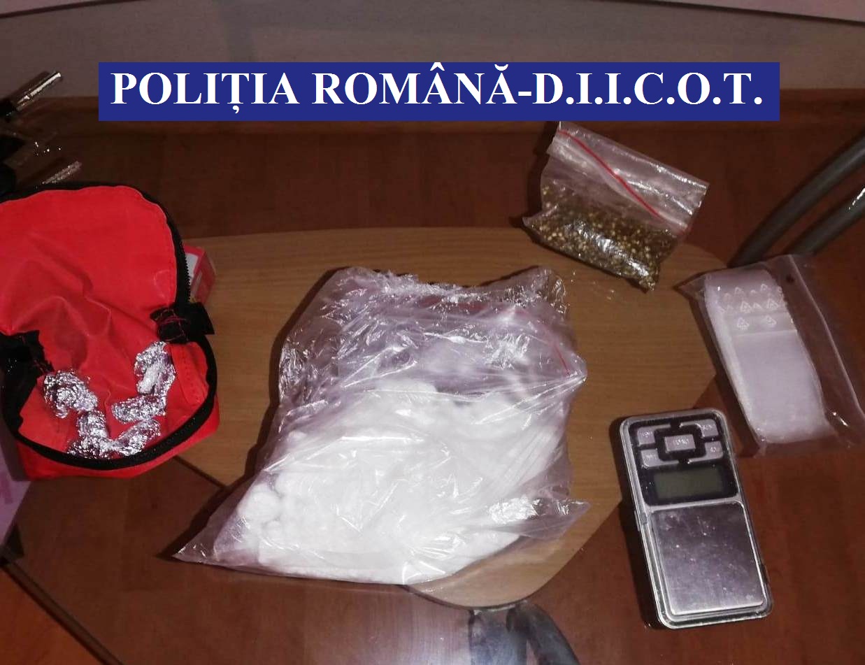 Percheziții în MANGALIA: Prins în timp ce încerca să vândă droguri de mare risc