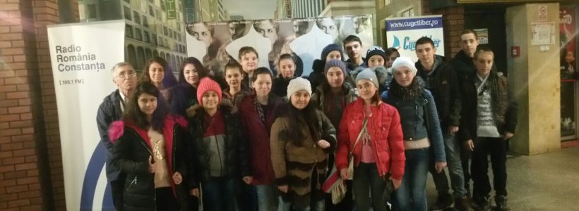 Mii de copii din mediul rural au mers la cinema cu Radio Constanța