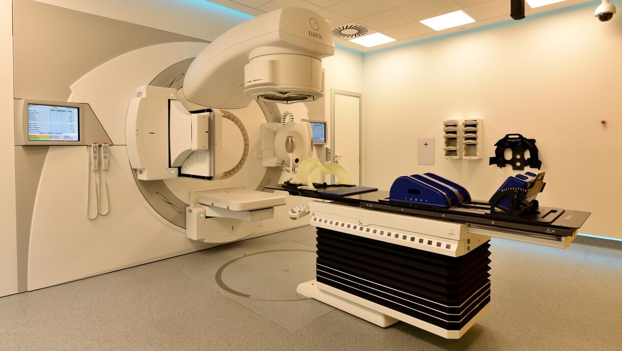 CONSTANȚA: Radioterapie gratuită pentru bolnavii de cancer