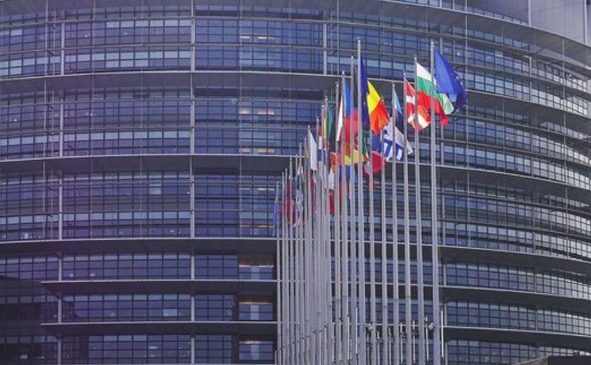 România preia, începând de marți, Preşedinţia rotativă a Consiliului UE