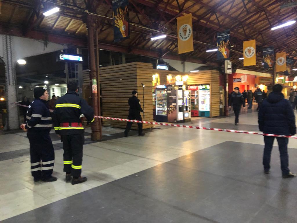 FOTO: ALERTĂ la Aeroportul Otopeni și Gara de Nord!