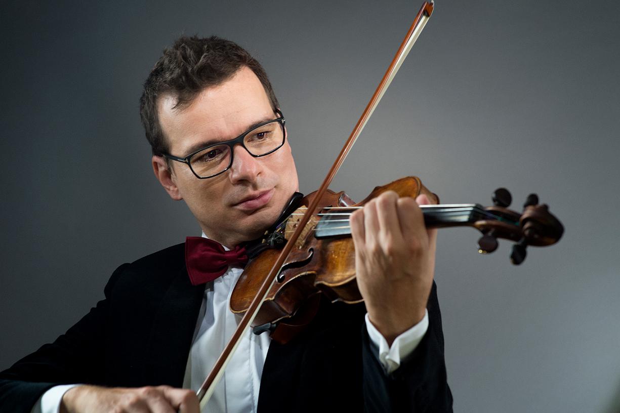 Violonistul Alexandru Tomescu şi dirijorul Ladislau Horvath, în primul concert din 2019 la Sala Radio