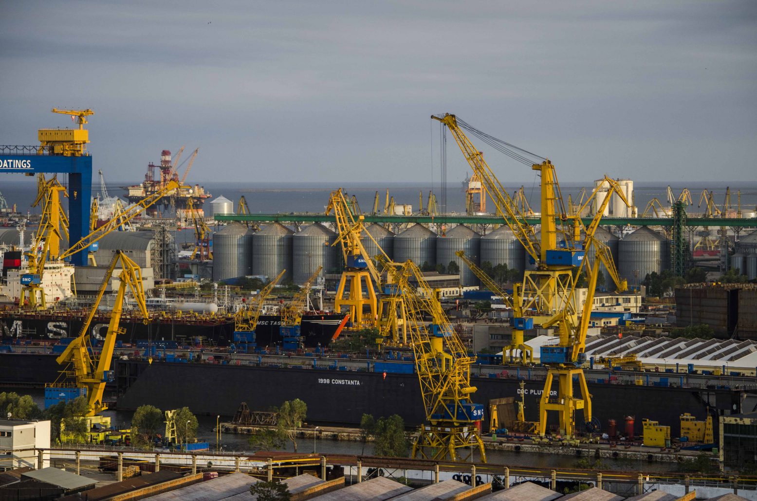 Traficul de mărfuri în porturile maritime românești în 2018, al treilea cel mai mare din ultimii 30 de ani