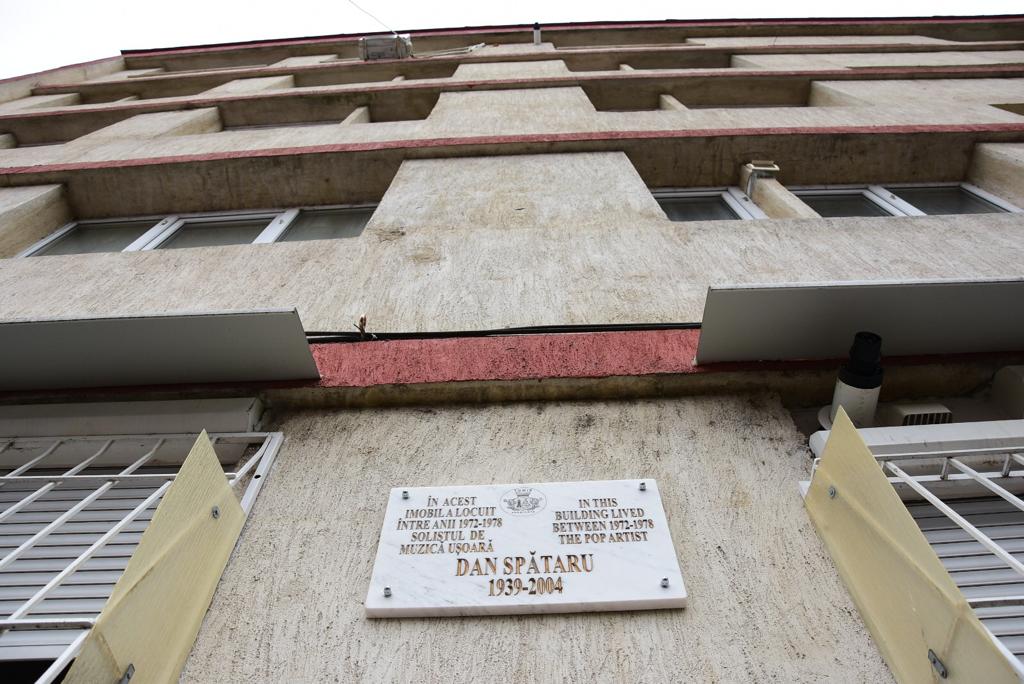 CONSTANȚA: Plachete în memoria unor mari artiști, oameni de cultură sau medici remarcabili, montate pe fațadele caselor în care au locuit