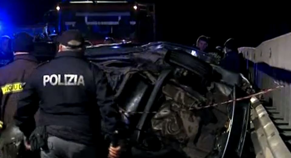 Urmărire ca în filme în ITALIA: Patru români au murit în urma unui accident rutier